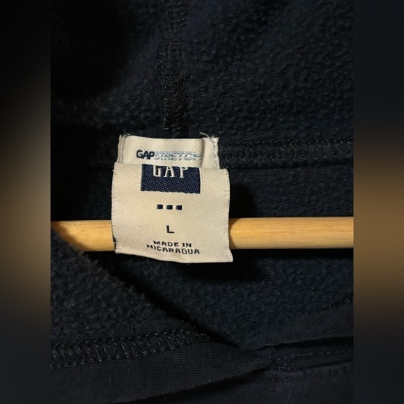 Auction listing-GAP-Navy/Green Hoodie - Picture 2 of 3